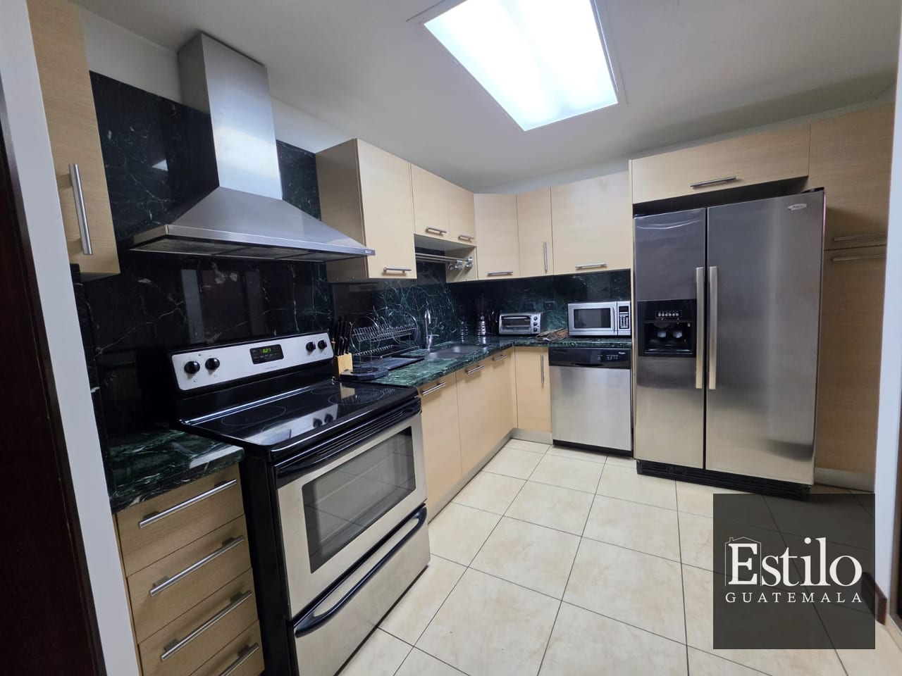 Precioso Apartamento Amueblado Santa María — Apartamento en Alquiler en Santa María, Zona 10, Guatemala, Ciudad — foto 10 de 15