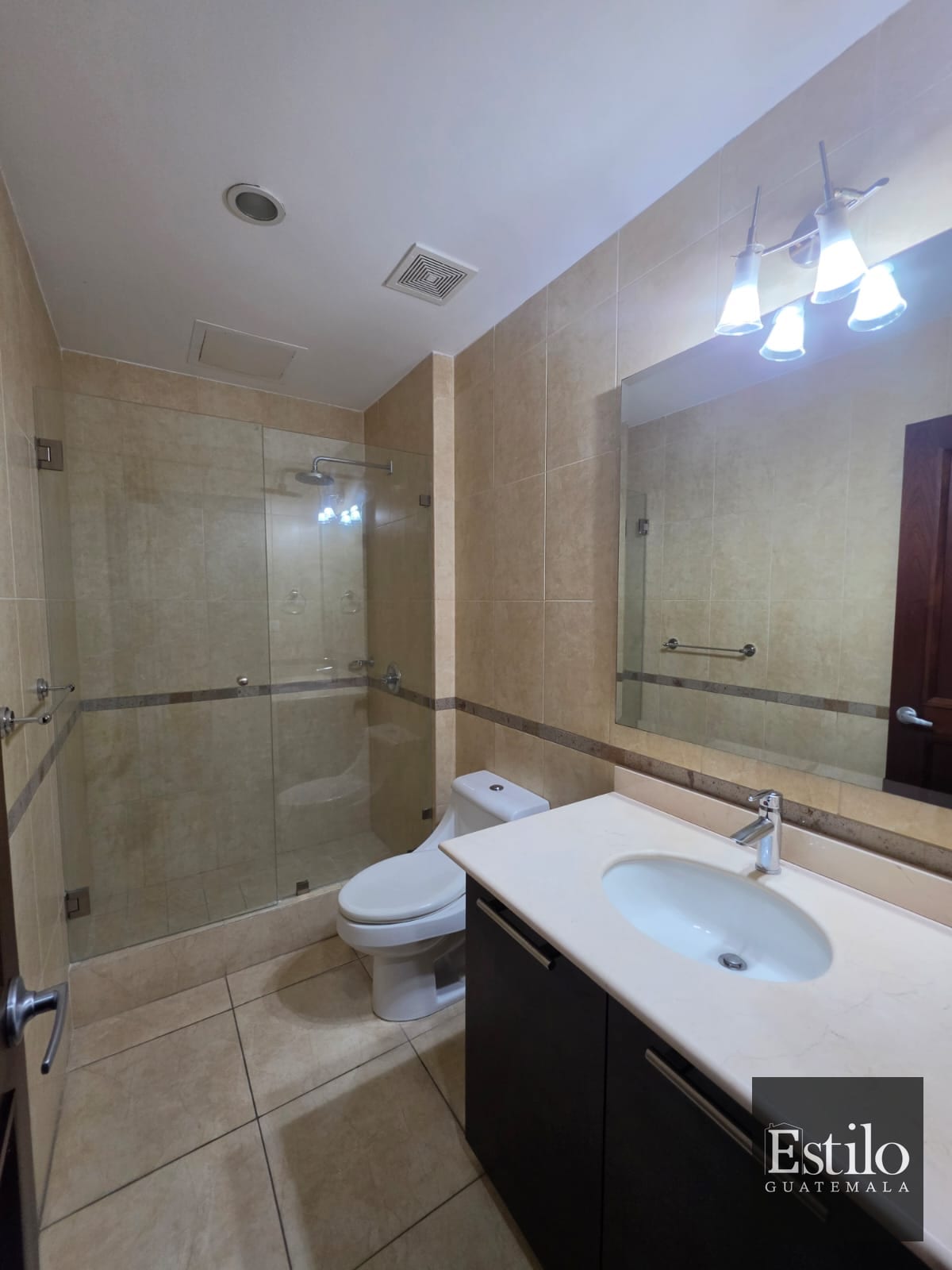 Precioso Apartamento Amueblado Santa María — Apartamento en Alquiler en Santa María, Zona 10, Guatemala, Ciudad — foto 12 de 15