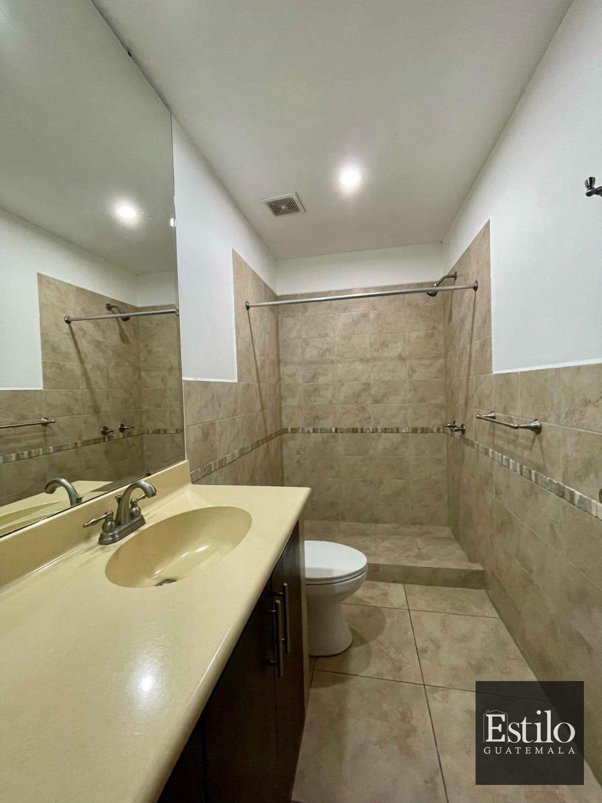 Precioso Apartamento en Alquiler Z.14 — Apartamento en Alquiler en Vivaldi, Zona 14, Guatemala, Ciudad — foto 7 de 8