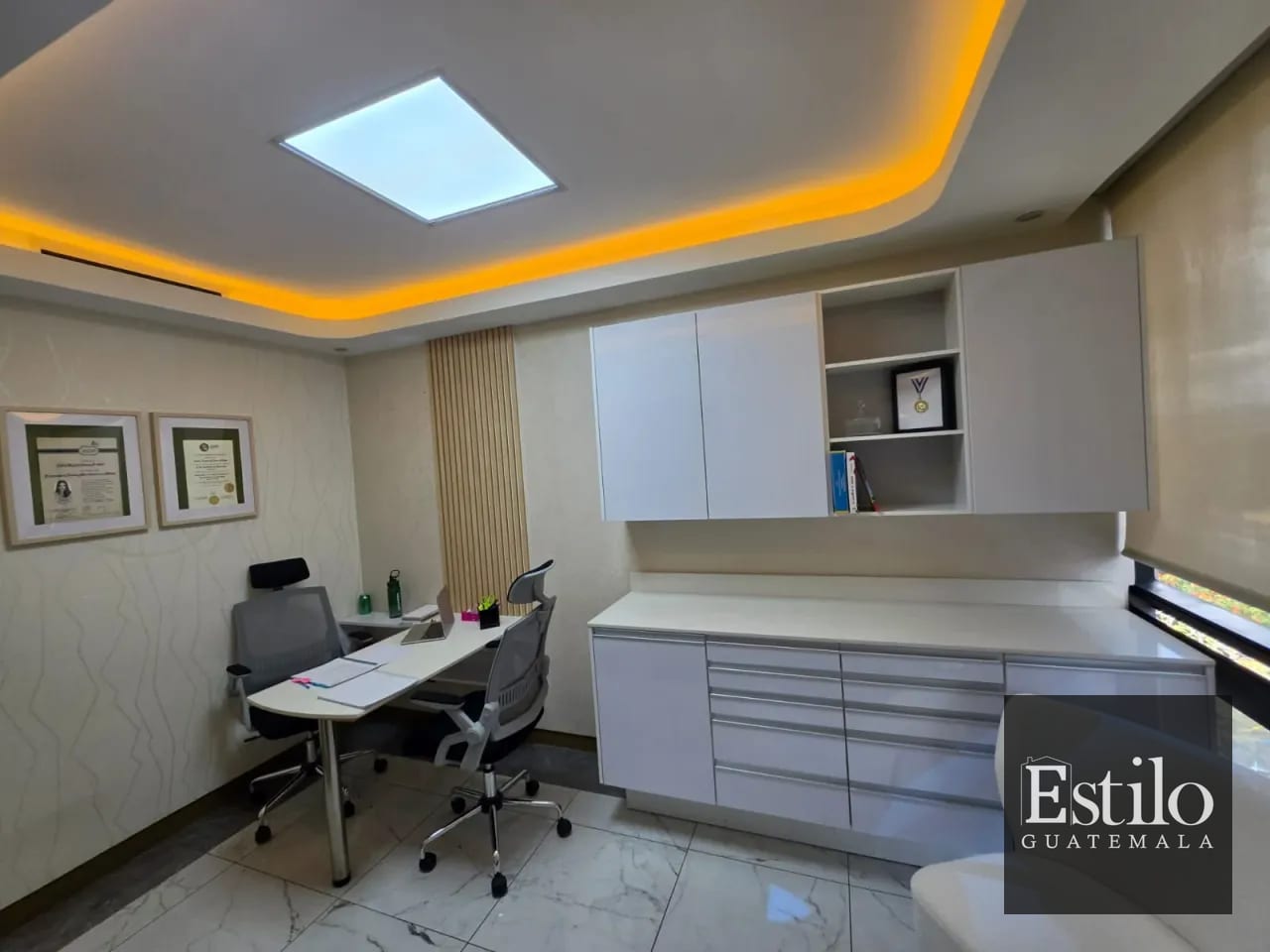 Oficina Compartida En Alquiler — Oficina en Alquiler en Renovati, Zona 10, Guatemala, Ciudad — foto 1 de 4