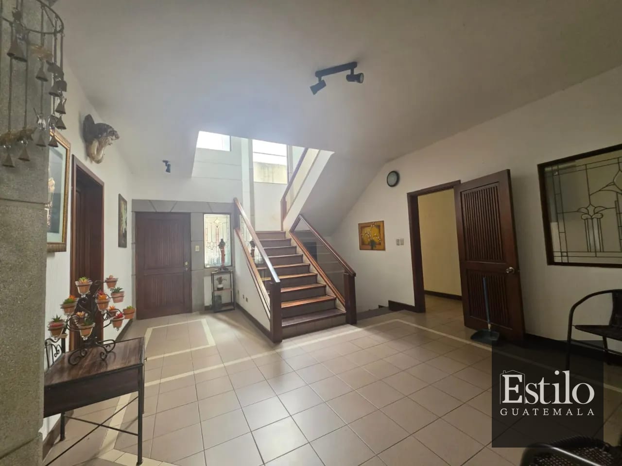 Preciosa Casa Km 16.5 CES — Casa en Venta en La Kaskada, Carretera a El Salvador, Guatemala, Ciudad — foto 5 de 5