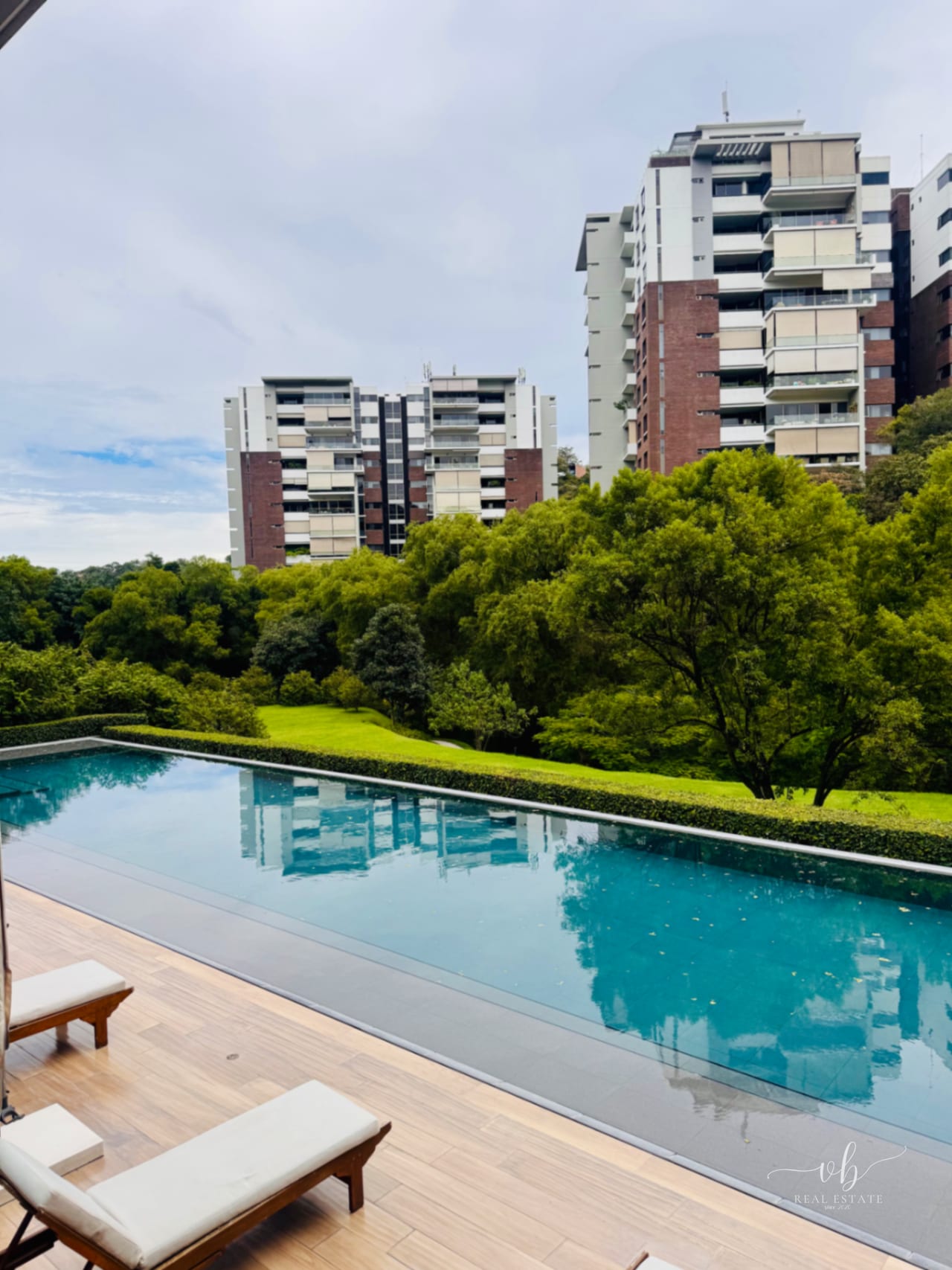 Espectacular casa en venta - Acantos de Cayalá z16 — Casa en Venta en Acantos de Cayalá, Zona 16, Guatemala, Ciudad — foto 4 de 4