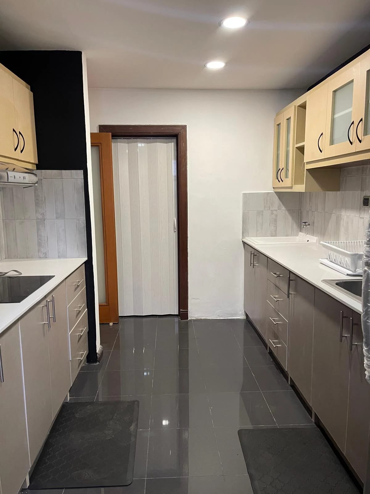 ALQUILER DE APARTAMENTO AMUEBLADO Y EQUIPADO EN ZONA 14 — Apartamento en Alquiler en Pacífica Plaza, Zona 14, Guatemala, Ciudad — foto 6 de 12