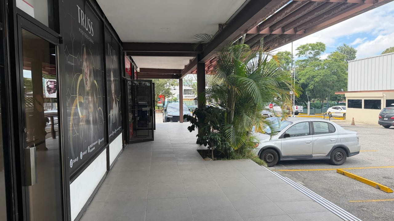 Local Comercial en Renta Avenida las Americas — Local en Alquiler en Zona 13, Guatemala, Ciudad — foto 5 de 7