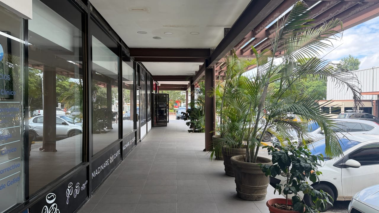 Local Comercial en Renta Avenida las Americas — Local en Alquiler en Zona 13, Guatemala, Ciudad — foto 6 de 7