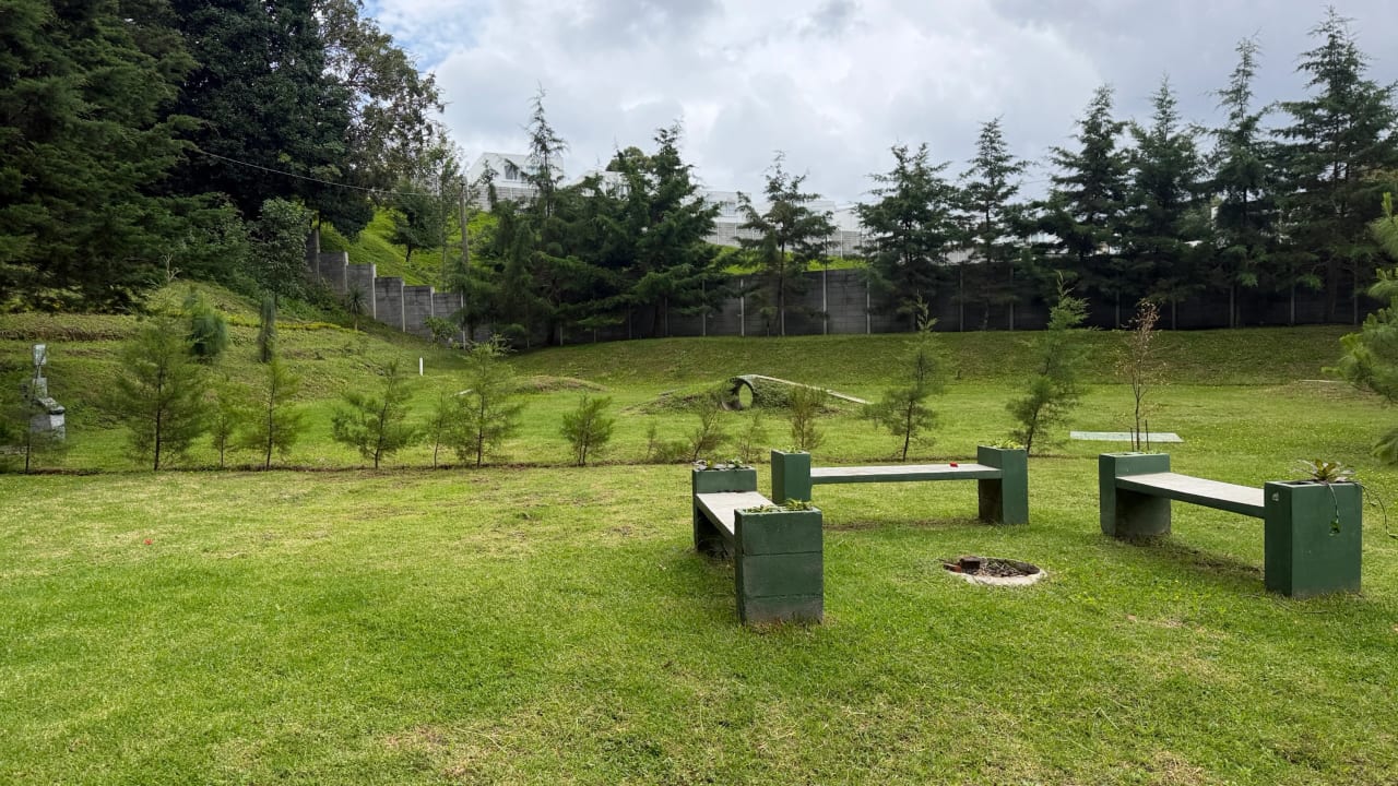 Amplia Casa en Alquiler en Jardines de Arrazola Carretera Salvador — Casa en Alquiler en Jardines de Arrazola, Carretera a El Salvador, Guatemala, Ciudad — foto 13 de 17