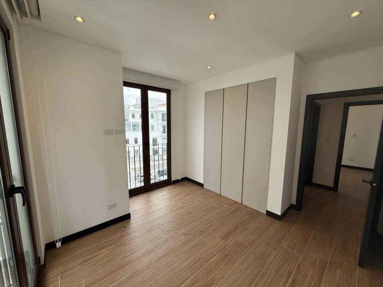 Rento Apartamento en Lirios de Cayala 3, Ciudad Cayalá, Zona 16 — Apartamento en Alquiler en Lirios de Cayalá III, Zona 16, Guatemala, Ciudad — foto 11 de 11