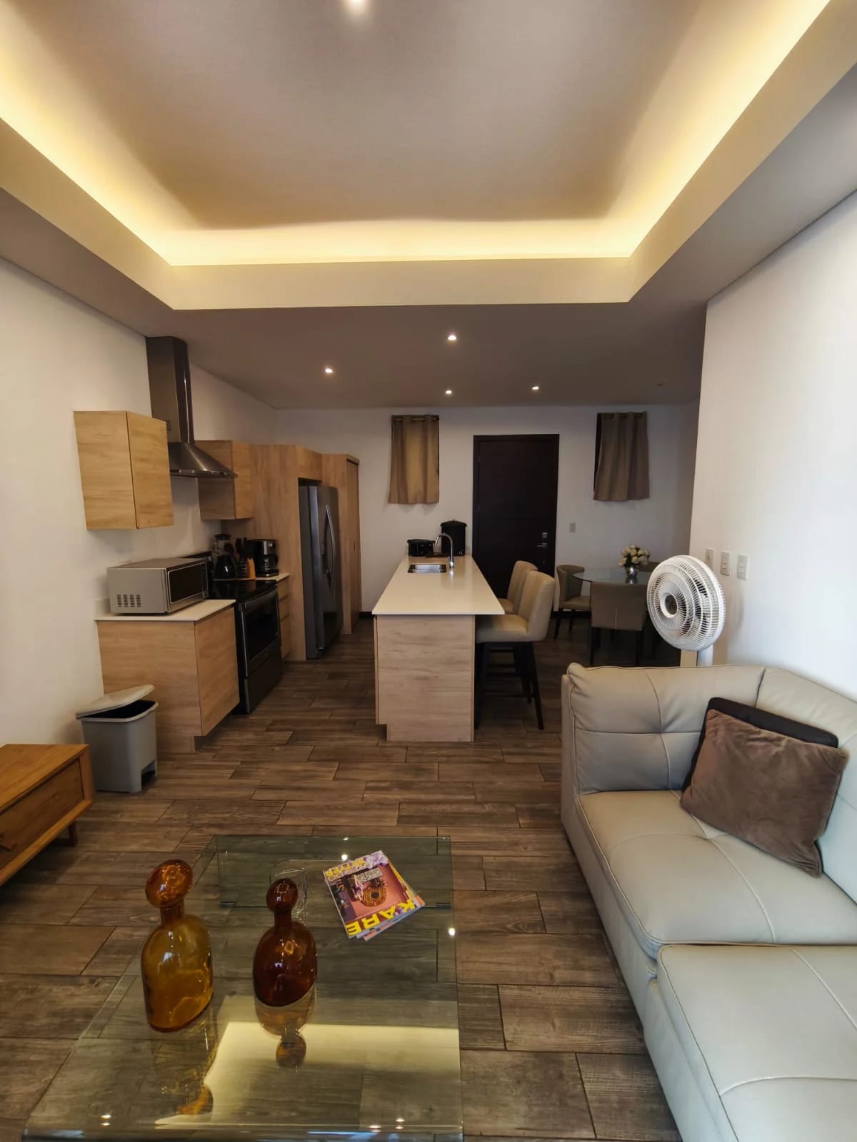 Rento Apartamento amueblado y equipado en Lirios de Cayala 1 zona 16 — Apartamento en Alquiler en Lirios de Cayalá I, Zona 16, Guatemala, Ciudad — foto 1 de 10