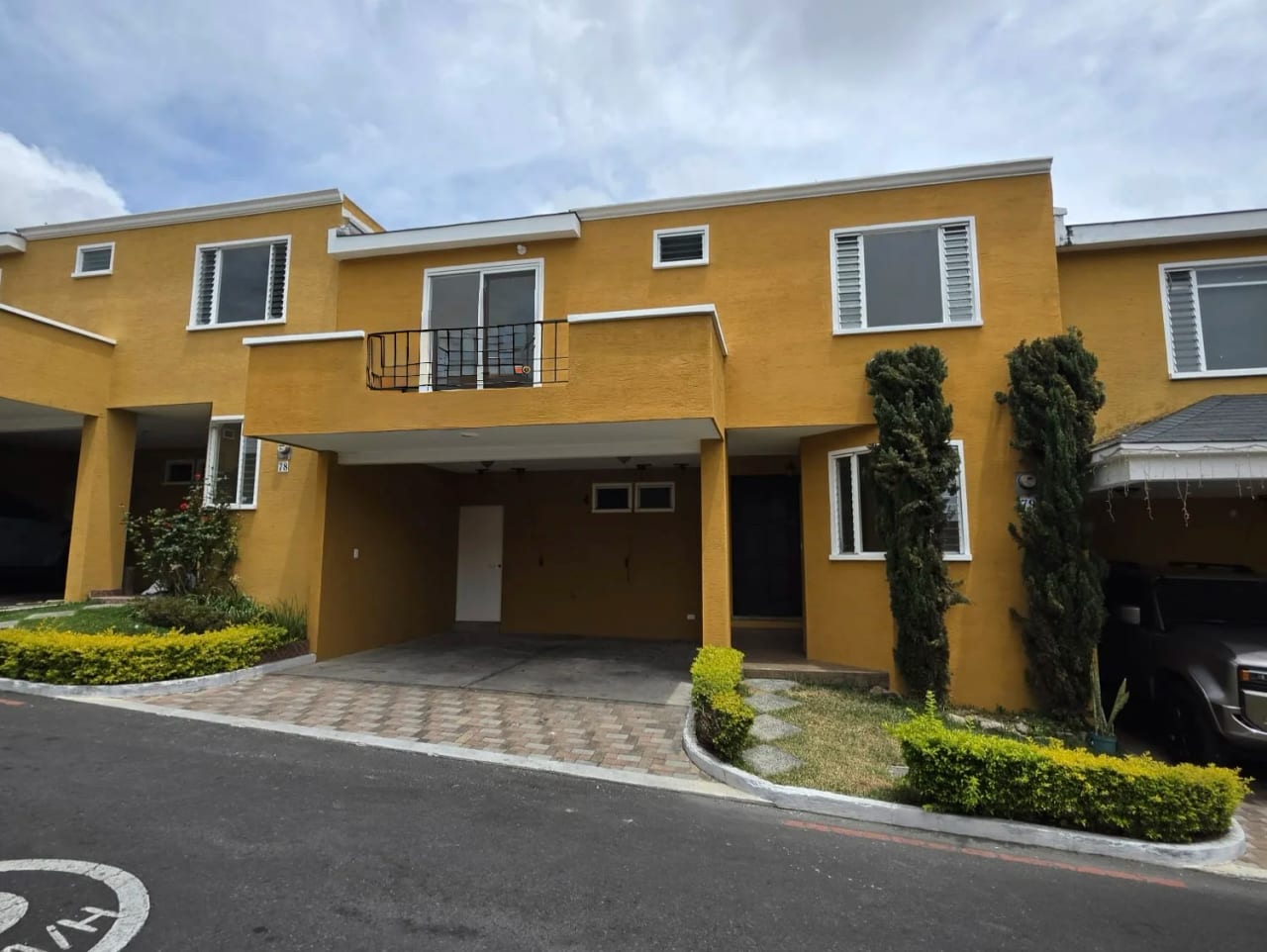 Vendo Casa Como Nueva* 📍 *bosques de San Marino - Ciudad San Cristób — Casa en Venta en Zona 8 Mixco, Guatemala, Ciudad — foto 1 de 17