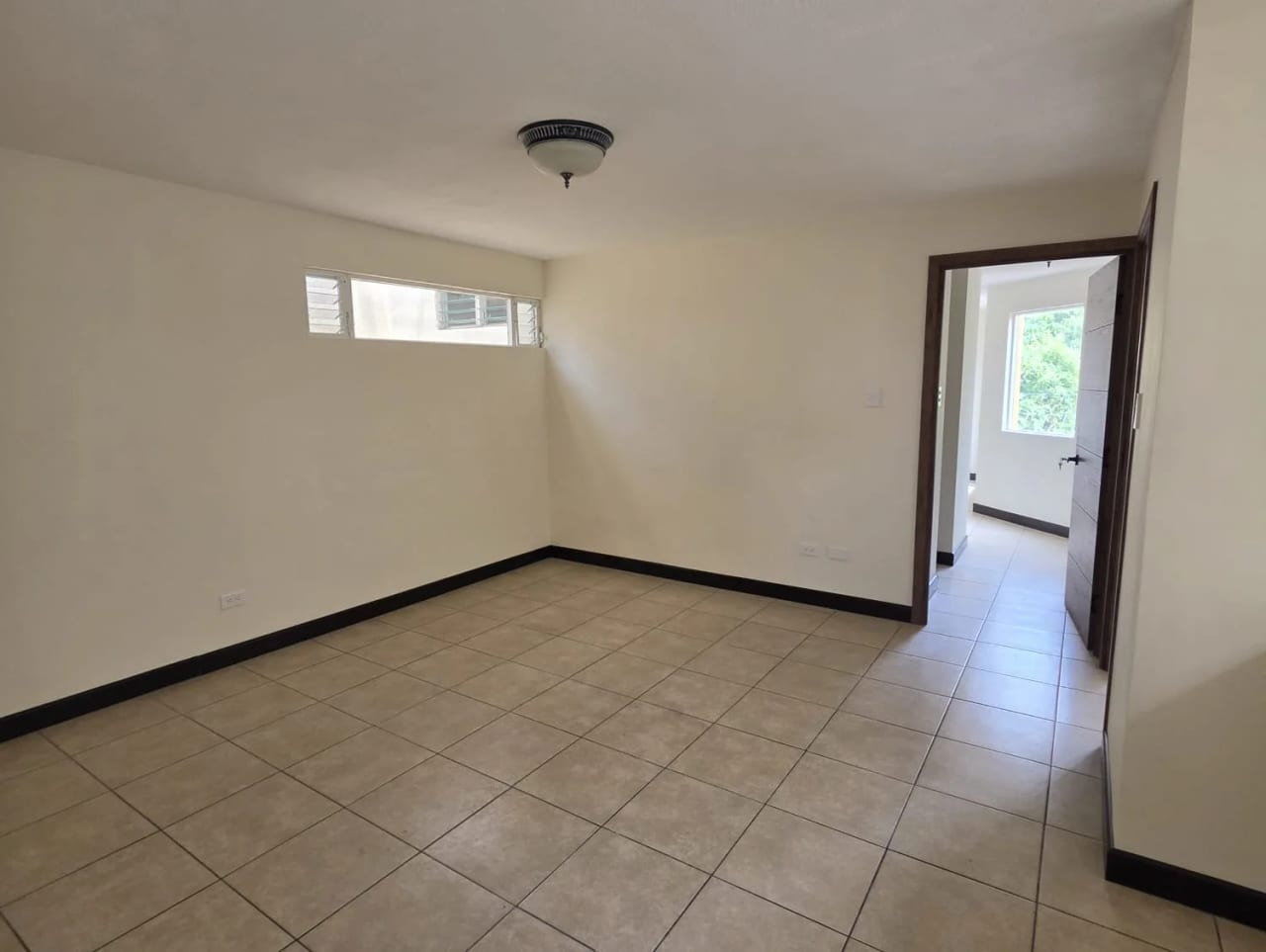 Vendo Casa Como Nueva* 📍 *bosques de San Marino - Ciudad San Cristób — Casa en Venta en Zona 8 Mixco, Guatemala, Ciudad — foto 2 de 17