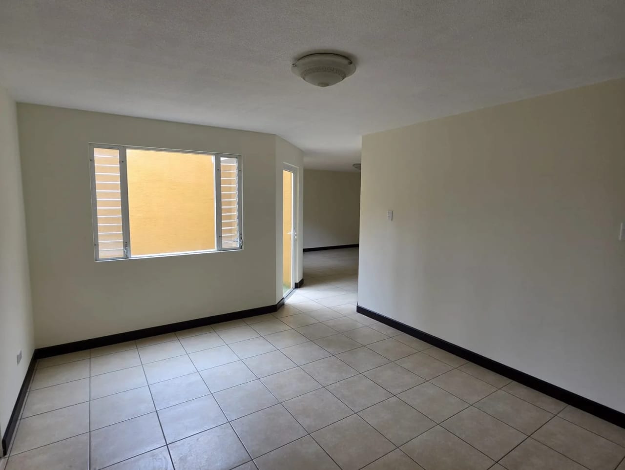 Vendo Casa Como Nueva* 📍 *bosques de San Marino - Ciudad San Cristób — Casa en Venta en Zona 8 Mixco, Guatemala, Ciudad — foto 4 de 17