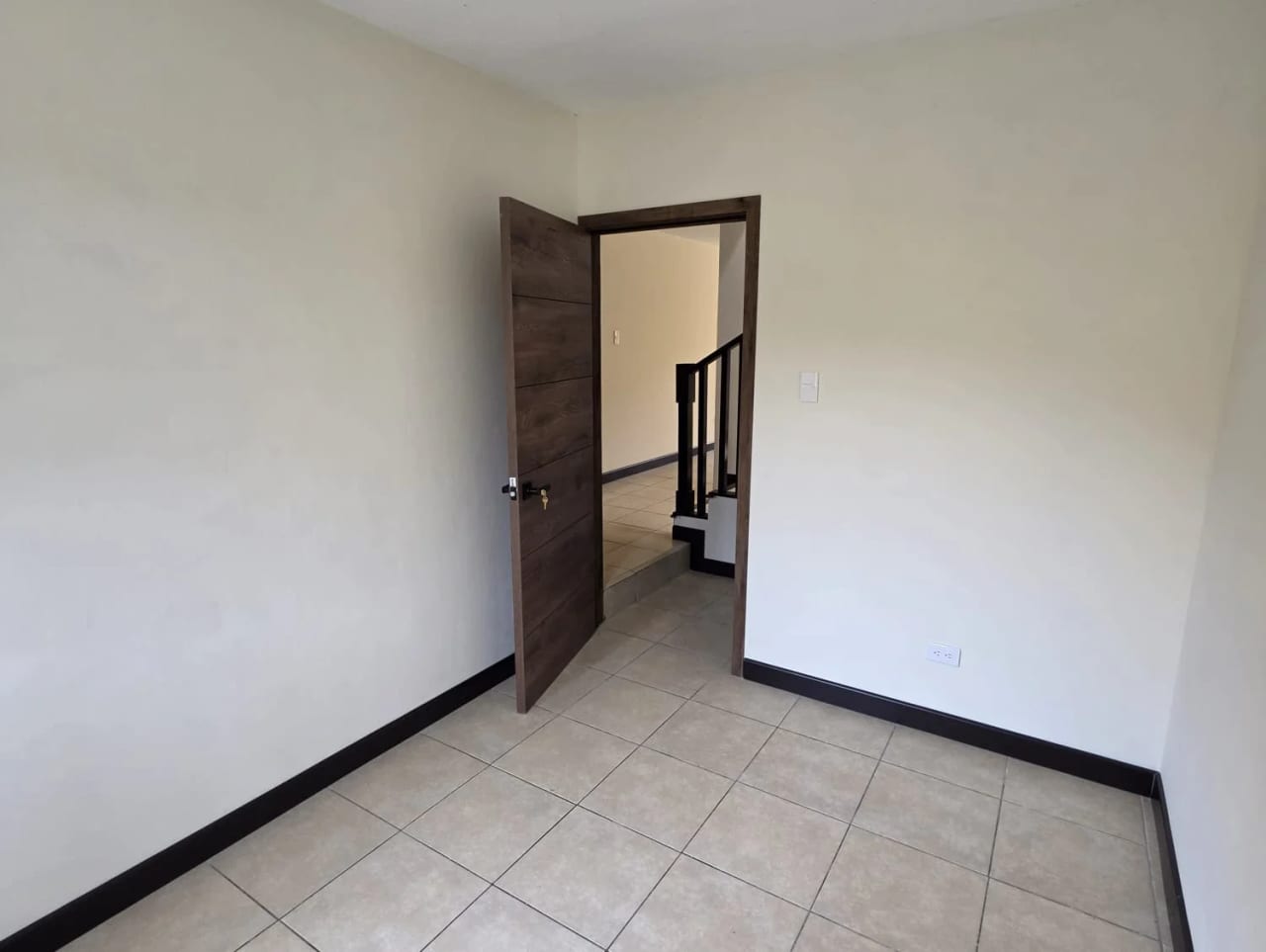 Vendo Casa Como Nueva* 📍 *bosques de San Marino - Ciudad San Cristób — Casa en Venta en Zona 8 Mixco, Guatemala, Ciudad — foto 8 de 17
