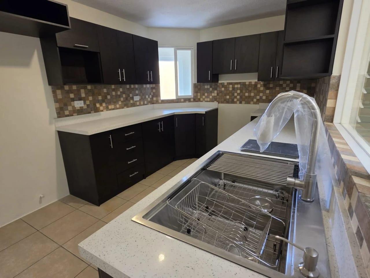 Vendo Casa Como Nueva* 📍 *bosques de San Marino - Ciudad San Cristób — Casa en Venta en Zona 8 Mixco, Guatemala, Ciudad — foto 9 de 17