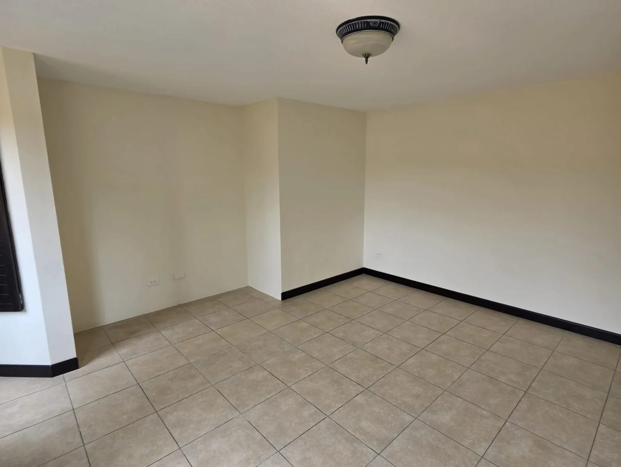 Vendo Casa Como Nueva* 📍 *bosques de San Marino - Ciudad San Cristób — Casa en Venta en Zona 8 Mixco, Guatemala, Ciudad — foto 12 de 17
