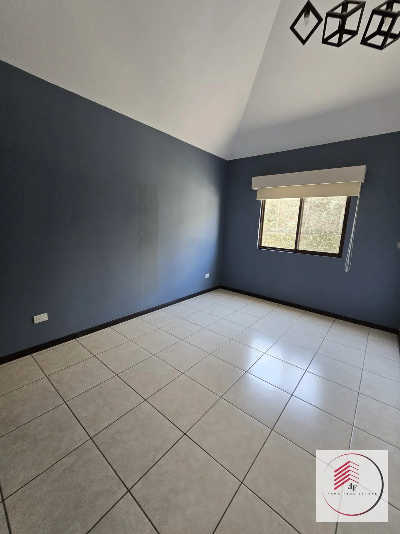Venta de linda casa en Vistas de san Isidro Fase 1 zona 16 — Casa en Venta en San Isidro, Zona 16, Guatemala, Ciudad — foto 8 de 17