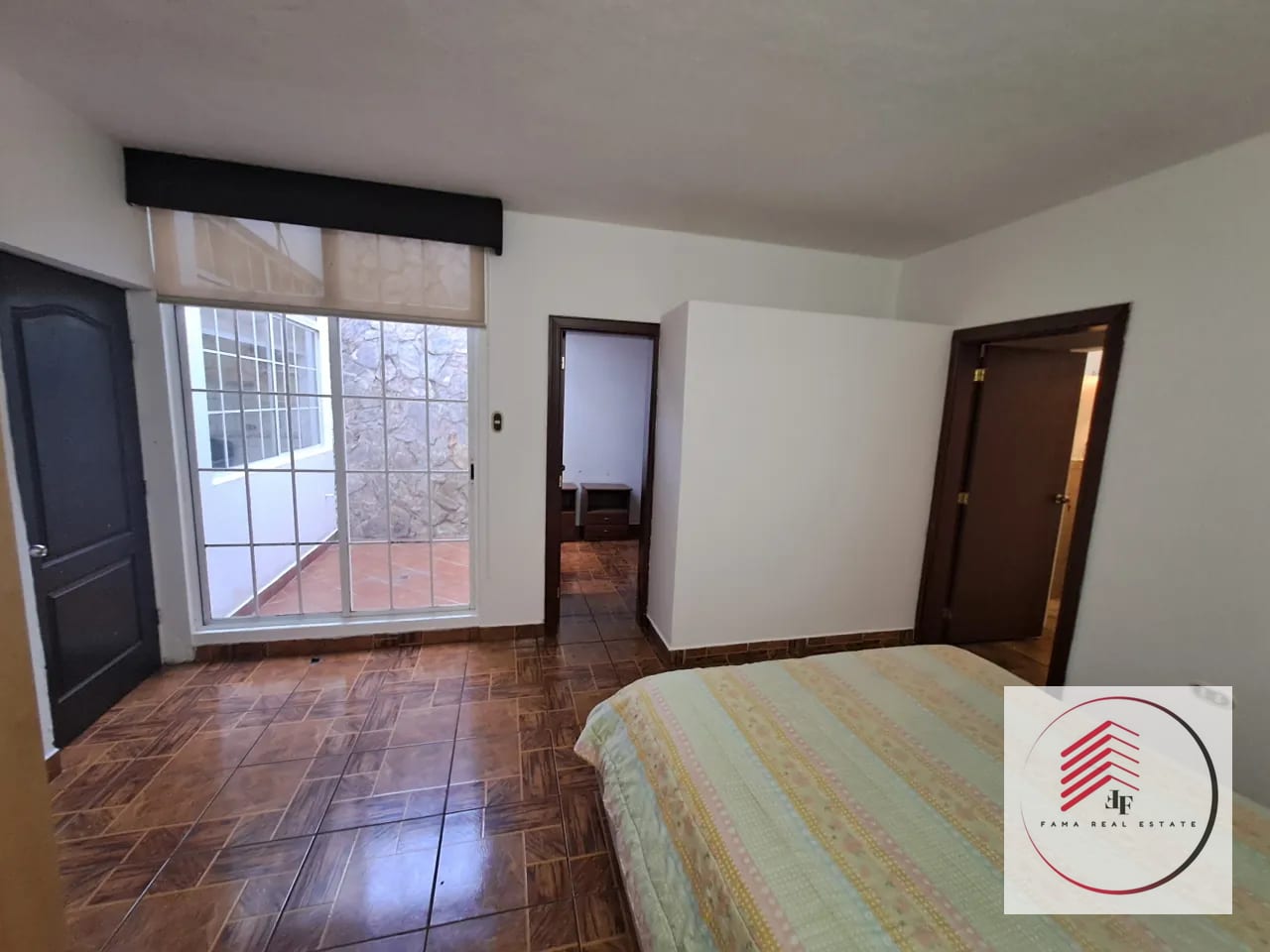 Alquiler de apartamento de una habitación en Oakland zona 10 a una cuadra de Oakland mall — Apartamento en Alquiler en Oakland I, Zona 10, Guatemala, Ciudad — foto 2 de 17