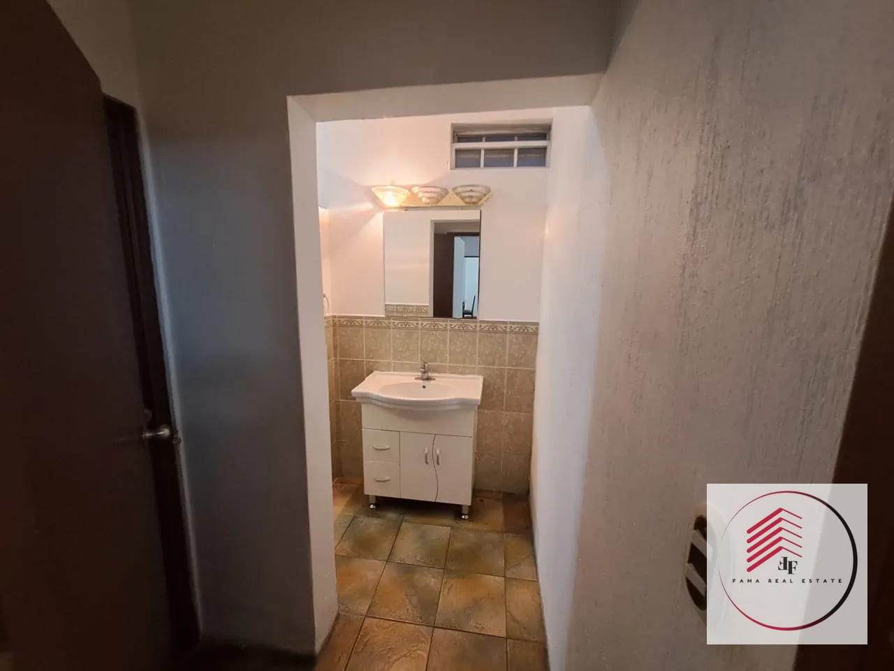 Alquiler de apartamento de una habitación en Oakland zona 10 a una cuadra de Oakland mall — Apartamento en Alquiler en Oakland I, Zona 10, Guatemala, Ciudad — foto 7 de 17