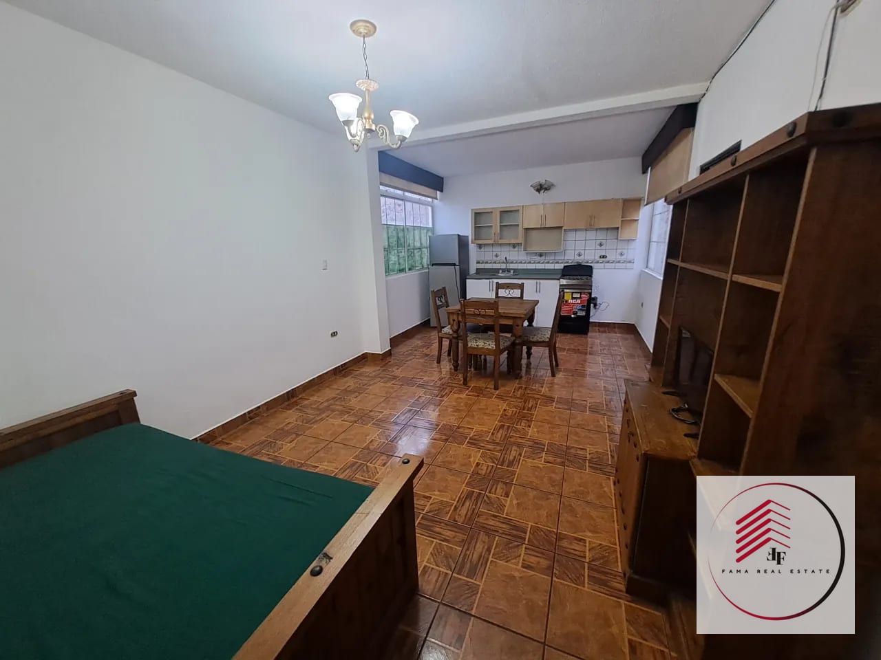Alquiler de apartamento de una habitación en Oakland zona 10 a una cuadra de Oakland mall — Casa en Alquiler en Zona 10, Guatemala, Ciudad — foto 1 de 12