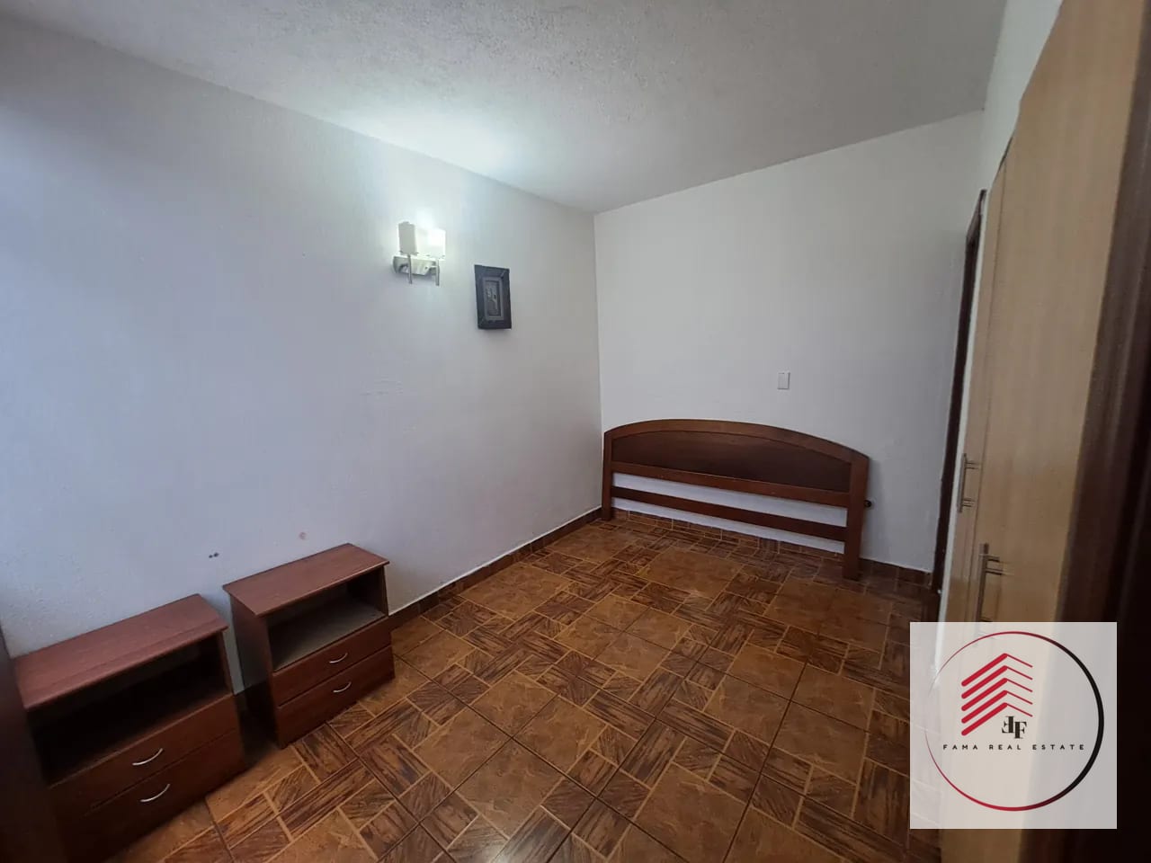 Alquiler de apartamento de una habitación en Oakland zona 10 a una cuadra de Oakland mall — Casa en Alquiler en Zona 10, Guatemala, Ciudad — foto 6 de 12