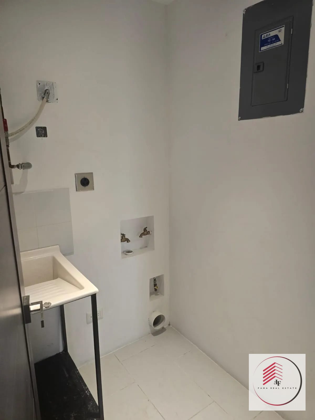 Renta de Hermoso Apartamento en Edificio Di Fiori Zona 7 Mateo Flores — Apartamento en Alquiler en Di Fiori, Zona 7, Guatemala, Ciudad — foto 10 de 17