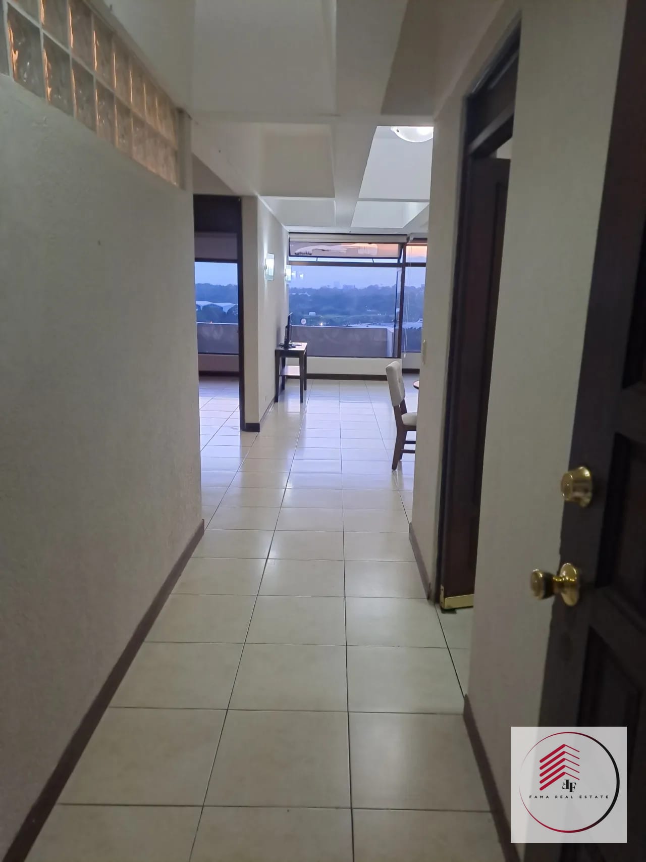 Remate de Apartamento en Edificio Reforma Obelisco Zona 9 — Apartamento en Venta en Reforma Obelisco, Zona 9, Guatemala, Ciudad — foto 15 de 17
