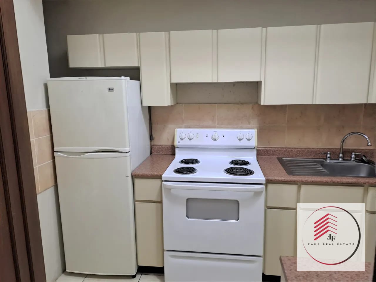 Remate de Apartamento en Edificio Reforma Obelisco Zona 9 — Apartamento en Venta en Reforma Obelisco, Zona 9, Guatemala, Ciudad — foto 16 de 17