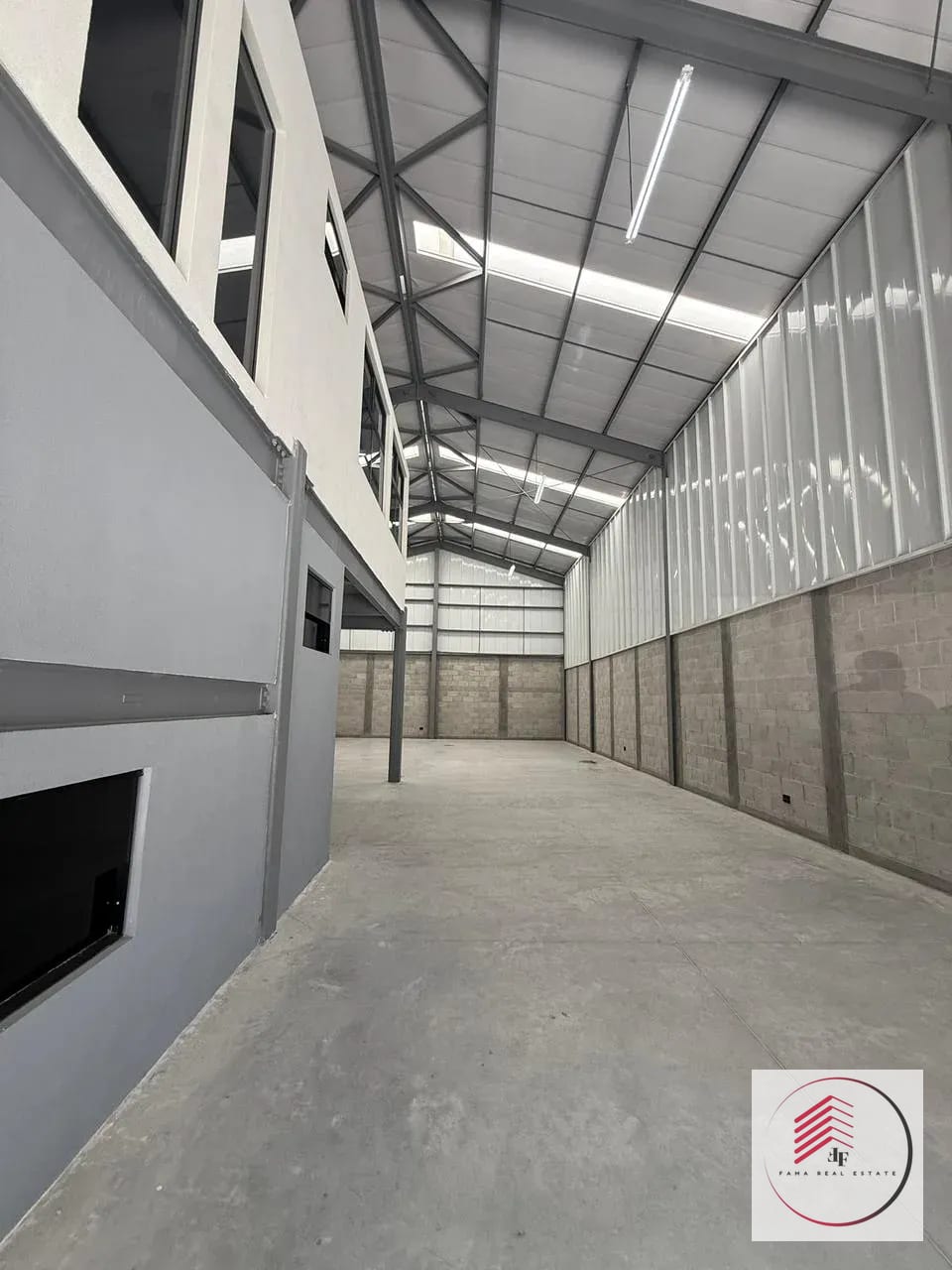 Venta de Exclusiva Ofibodega de Estreno en CAES en Complejo de Bodegas — Bodega / Ofibodega en Venta en Villa Canales, Guatemala, Ciudad — foto 4 de 11