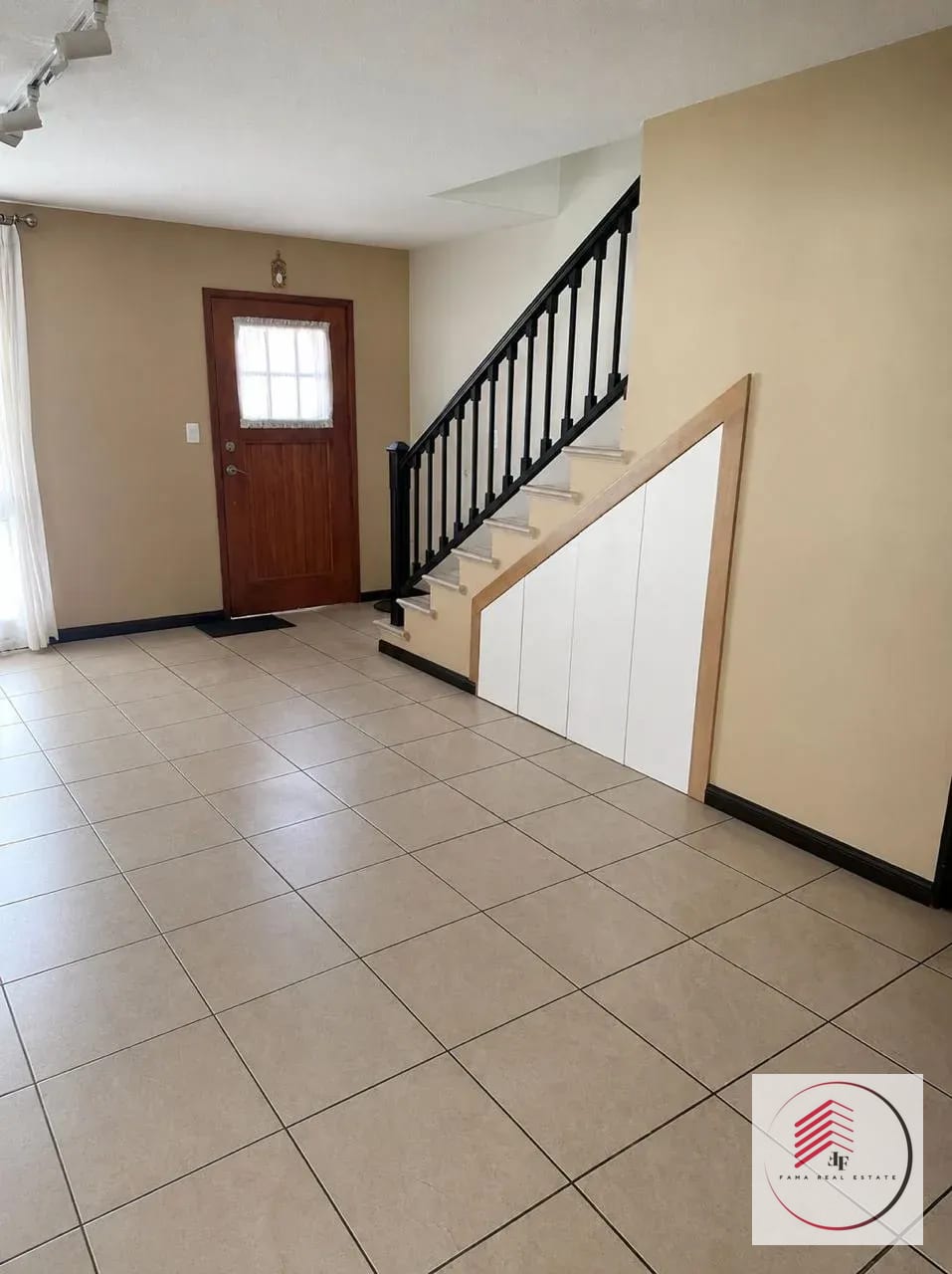*rento Villa Serena, Condado el Naranjo, Zona 4 Mixco* — Casa en Alquiler en Zona 4 Mixco, Guatemala, Ciudad — foto 7 de 11