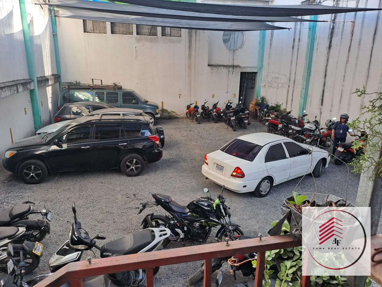 Alquiler de Propiedad Frente al Parque de Amatitlan Supermercados Etc — Local en Alquiler en Amatitlán, Amatitlán, Guatemala, Ciudad — foto 7 de 11