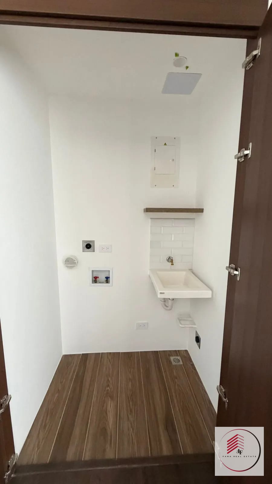 📌 *zona 10- Edificio Atarah* *apartamento Venta* *para Estrenar* — Apartamento en Venta en Atarah, Zona 10, Guatemala, Ciudad — foto 9 de 10