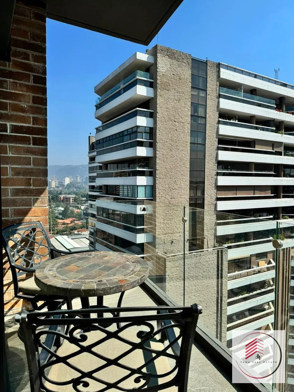 *apartamento en Renta Amueblado en Edificio Reserva Diez en Zona 10* — Apartamento en Alquiler en Reserva Diez, Zona 10, Guatemala, Ciudad — foto 6 de 17