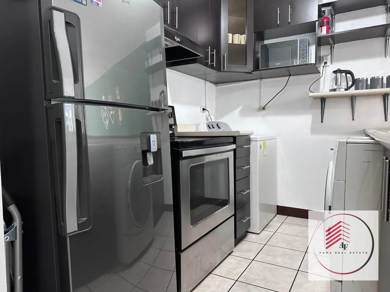 Alquilo Apartamento Amueblado en Zona 10, Edificio Avenida 502, 70MTS — Apartamento en Alquiler en Zona 10, Guatemala, Ciudad — foto 12 de 12