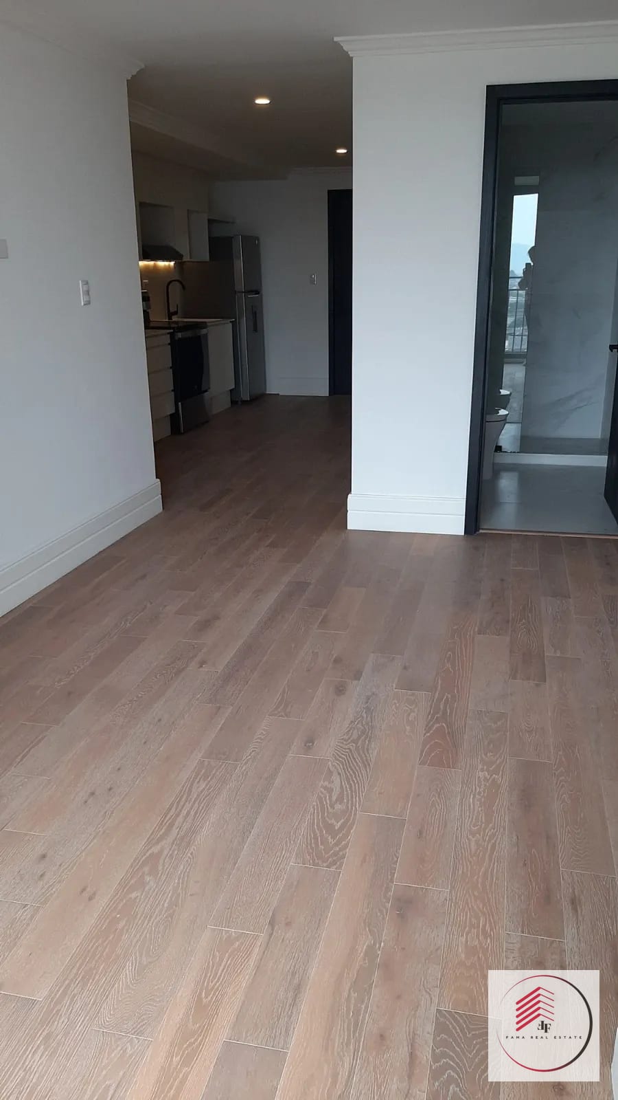 VENTA Apartamento de Céntrico zona 5 a 4 cuadras de Guardia de Honor — Apartamento en Venta en Céntrico, Zona 5, Guatemala, Ciudad — foto 3 de 9