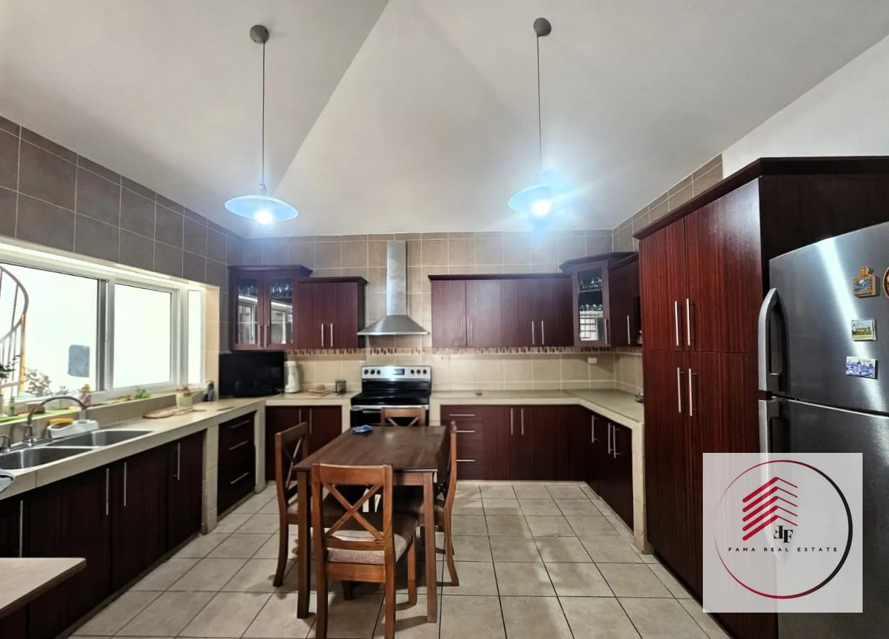 Amplia Casa de 1 nivel en VENTA km. 16.5 Entre Bosques, CAES â Casa en Venta en Carretera a El Salvador, Guatemala, Ciudad â foto 7 de 17