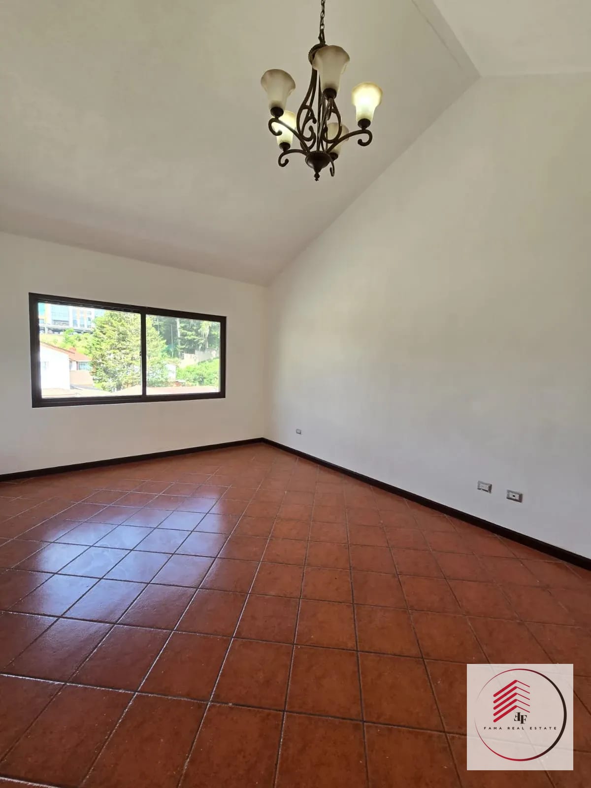 Alquilo Casa en CAES KM.16 Entra a San José Pinula Valles de Napa — Casa en Alquiler en Valles de Napa, Carretera a El Salvador, Guatemala, Ciudad — foto 9 de 17