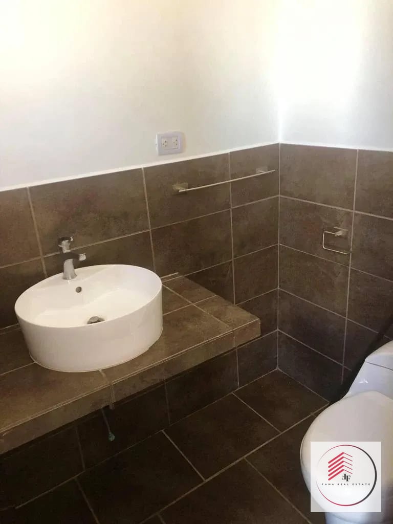 Venta de Hermosa Casa en Cumbres de la Arboleda en KM 21.5 (CAES) — Casa en Venta en Cumbres de La Arboleda, Carretera a El Salvador, Guatemala, Ciudad — foto 11 de 11
