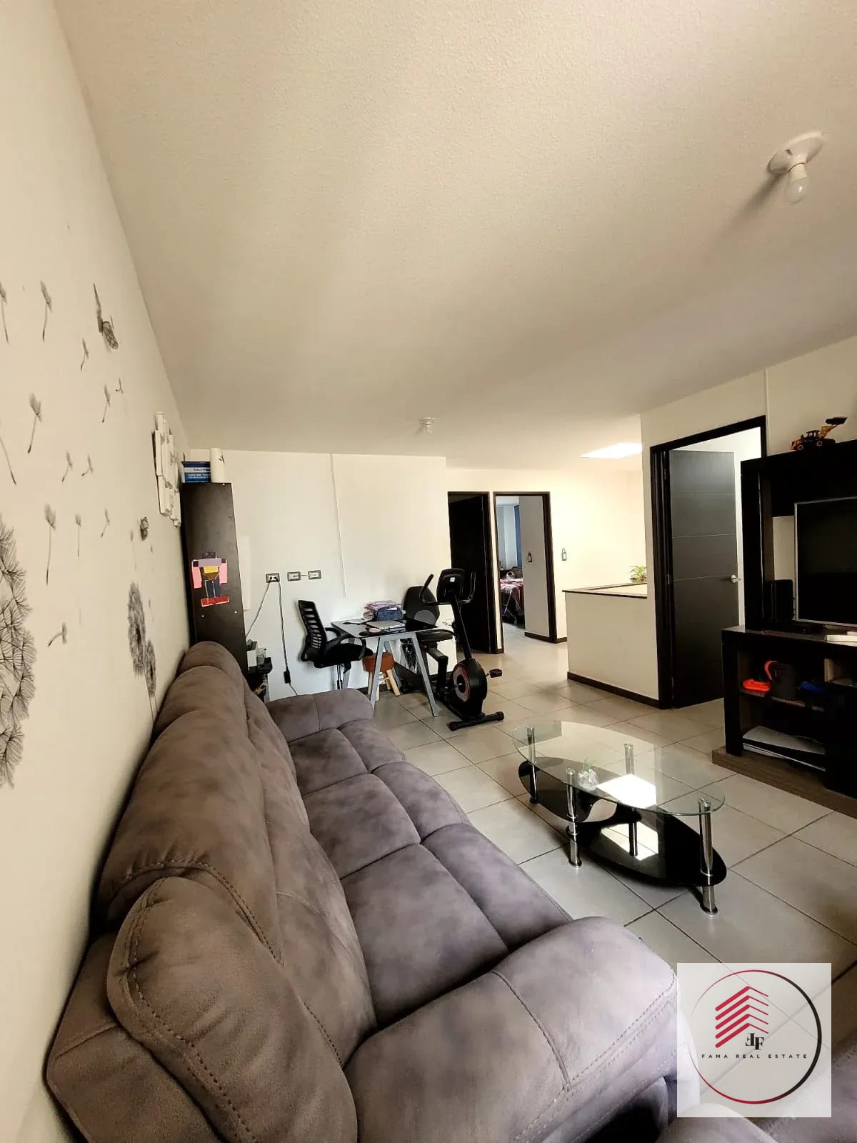 Ganga Venta Hermosa Casa en Cumbres de la Arboleda en KM 21.5 (CAES) — Casa en Venta en Cumbres de La Arboleda, Carretera a El Salvador, Guatemala, Ciudad — foto 10 de 17