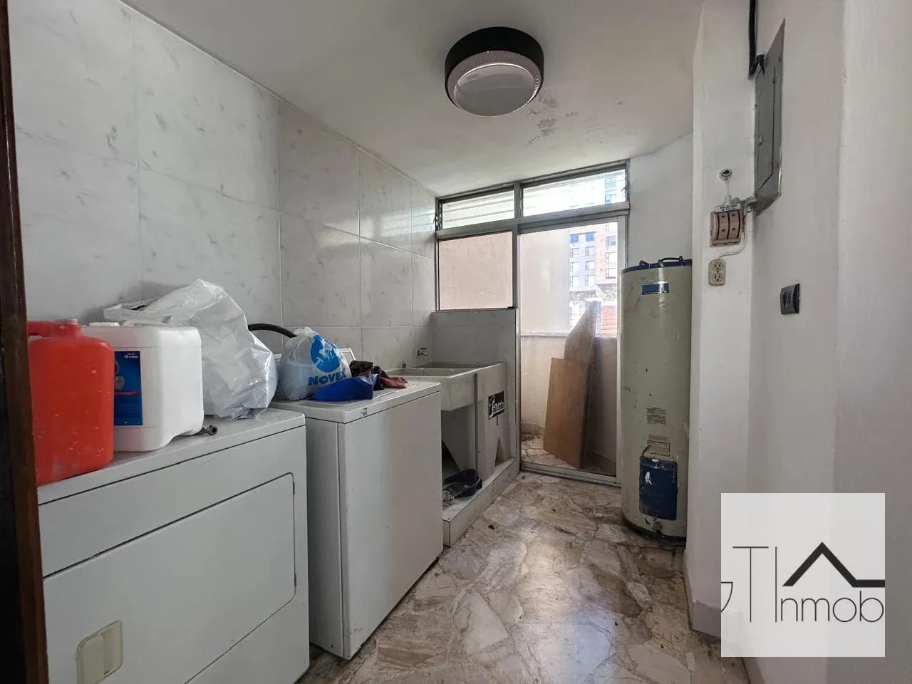 Apartamento de dos niveles — Apartamento en Venta en Ciudad Vieja, Zona 10, Guatemala, Ciudad — foto 7 de 17