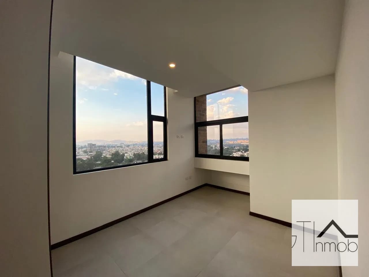 Apartamento en venta en MIRA zona 10 — Apartamento en Venta en Ciudad Vieja, Zona 10, Guatemala, Ciudad — foto 12 de 15