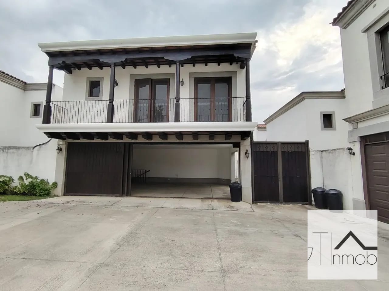 linda casa en Ramblas de Cayala — Casa en Alquiler en Ramblas de Cayalá, Zona 16, Guatemala, Ciudad — foto 3 de 17