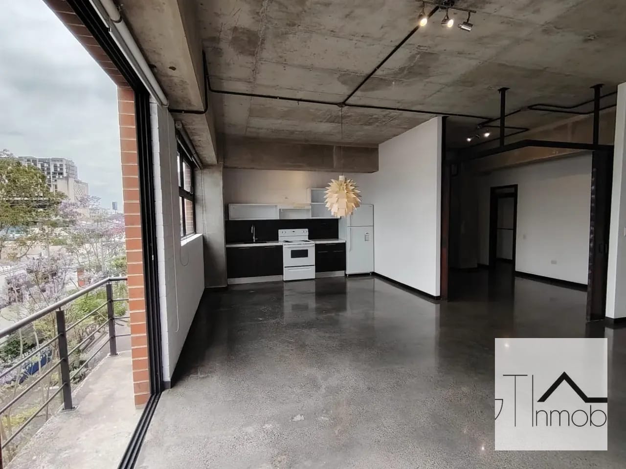 Amplio y moderno apartamento en renta en zona 4, — Apartamento en Alquiler en Cuatro 36, Zona 4, Guatemala, Ciudad — foto 3 de 11