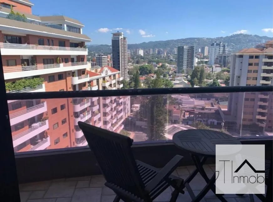 Apartamento en renta zona 10 nivel 12 — Apartamento en Alquiler en Altos de Santa Clara, Zona 10, Guatemala, Ciudad — foto 17 de 17