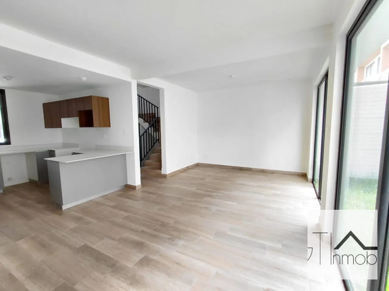 Casa para estrenar en zona 16 — Casa en Venta en Zona 16, Guatemala, Ciudad — foto 4 de 17