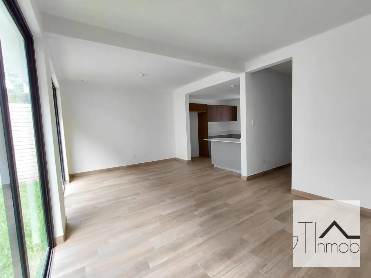 Casa para estrenar en zona 16 — Casa en Venta en Zona 16, Guatemala, Ciudad — foto 5 de 17