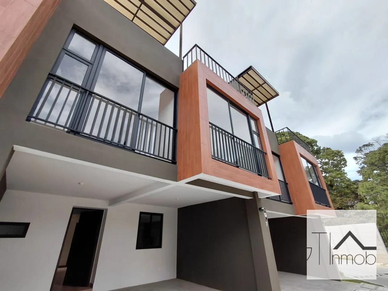 Casa para estrenar en zona 16 — Casa en Venta en Zona 16, Guatemala, Ciudad — foto 1 de 17