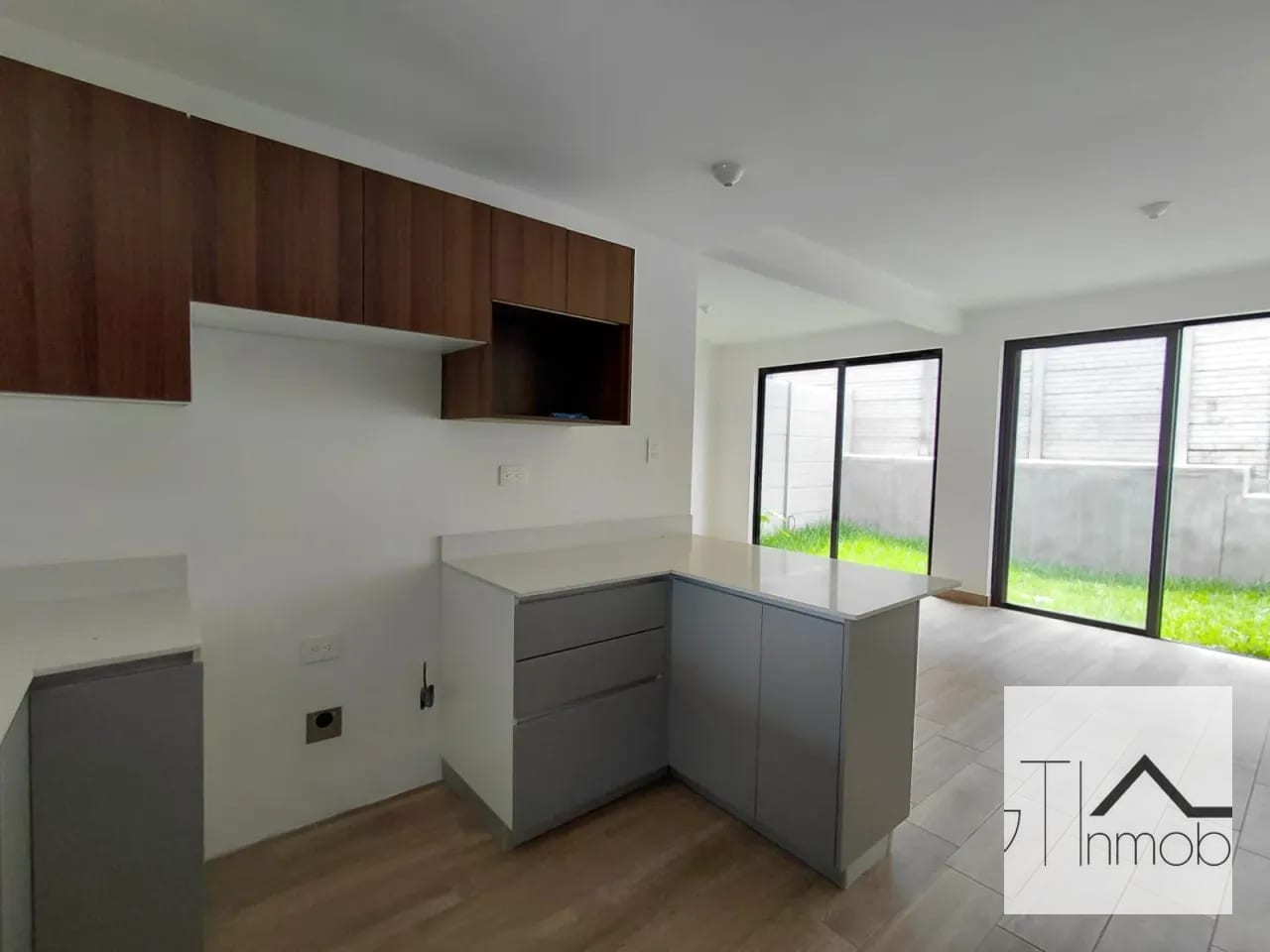 Casa para estrenar en zona 16 — Casa en Venta en Zona 16, Guatemala, Ciudad — foto 6 de 17