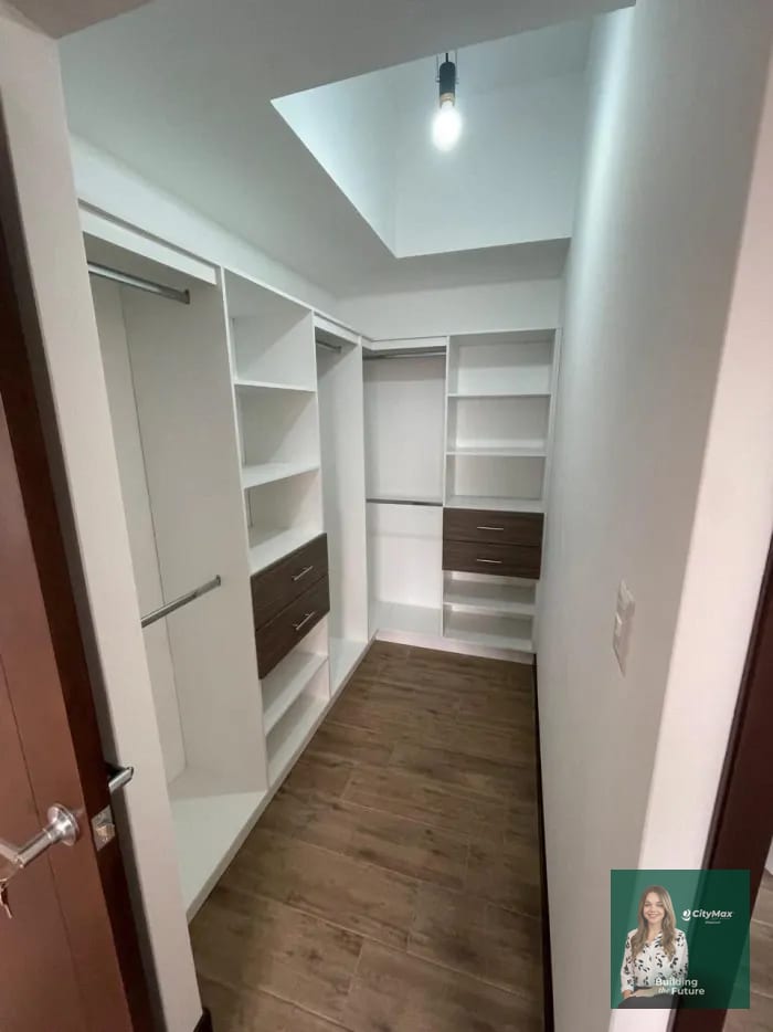 Apartamento en renta en Zona 10, cercano a Diagonal 6 — Apartamento en Alquiler en Cassalini, Zona 10, Guatemala, Ciudad — foto 4 de 8