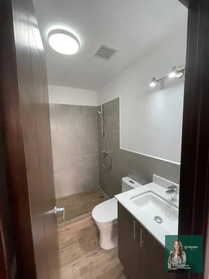 Apartamento en renta en Zona 10, cercano a Diagonal 6 — Apartamento en Alquiler en Cassalini, Zona 10, Guatemala, Ciudad — foto 7 de 8