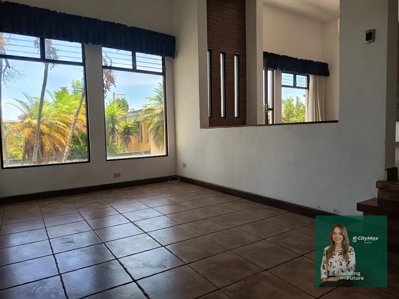 Casa en renta en San Cristóbal — Casa en Alquiler en Zona 8 Mixco, Guatemala, Ciudad — foto 2 de 11