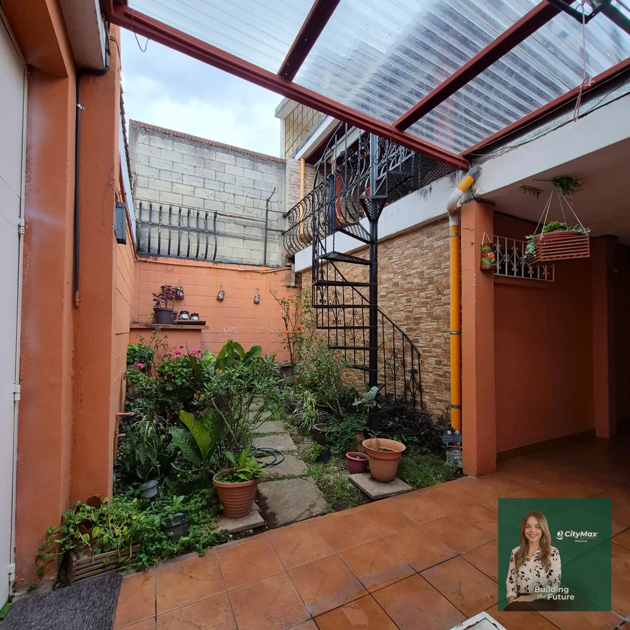 Amplia casa en venta en zona 21, residencial Eureka — Casa en Venta en Zona 21, Guatemala, Ciudad — foto 1 de 16
